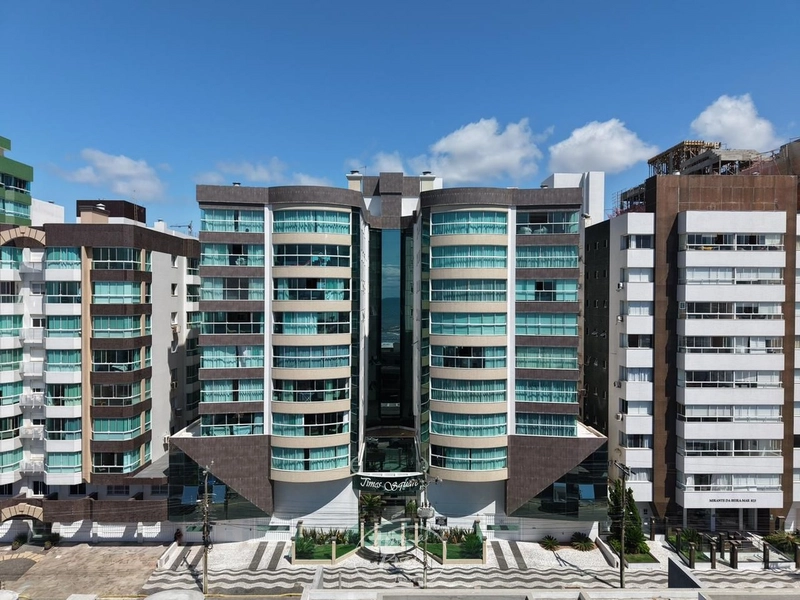 APARTAMENTO A BEIRA MAR