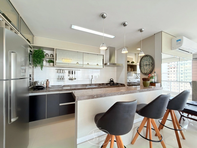 RARIDADE FRENTE PRAÇA: 6ª foto da galeria de imagens do imóvel