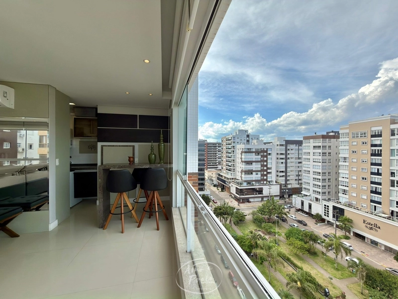 RARIDADE FRENTE PRAÇA: 2ª foto da galeria de imagens do imóvel