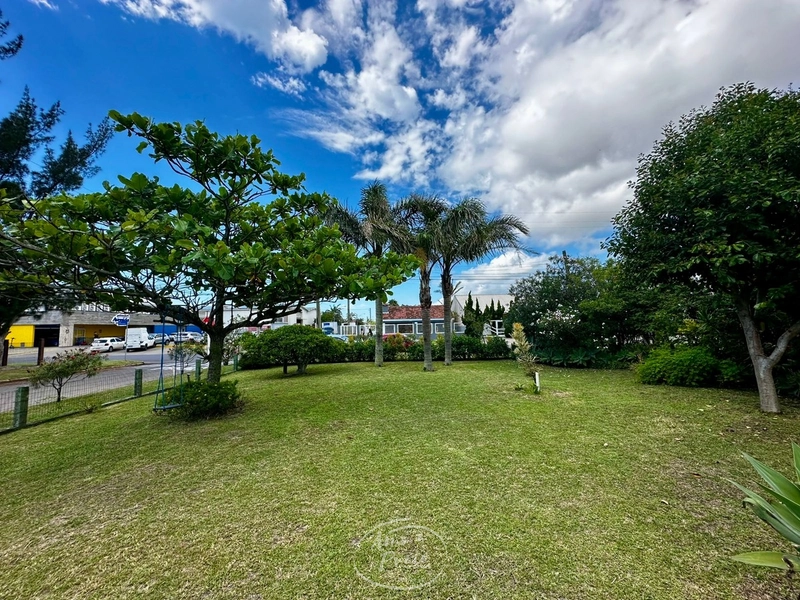 Casa com 2 terrenos e 2 residências em Rainha do Mar: 3ª foto da galeria de imagens do imóvel