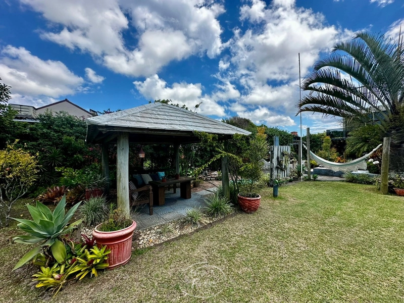 Casa com 2 terrenos e 2 residências em Rainha do Mar: 4ª foto da galeria de imagens do imóvel