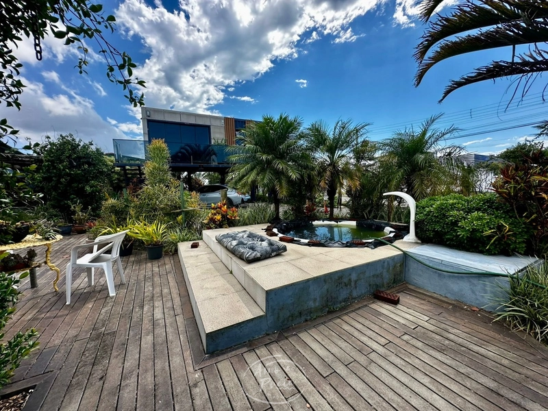 Casa com 2 terrenos e 2 residências em Rainha do Mar: 1ª foto da galeria de imagens do imóvel