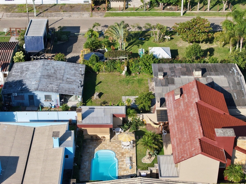 Sobrado com 4 dormitórios no Centro de Xangri-Lá: 4ª foto da galeria de imagens do imóvel
