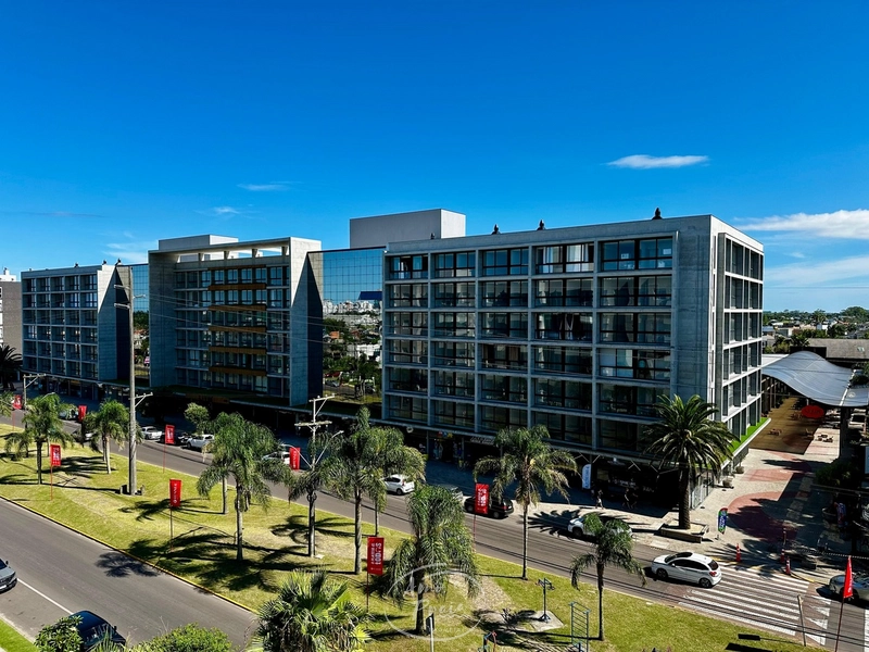 Apartamento de Luxo à Venda no Livin Resort House Atlântida | 2 Dorm