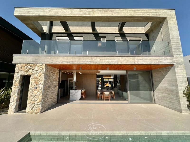 Casa com 4 Suítes, Cinema e Piscina no Condomínio Sunset: 64ª foto da galeria de imagens do imóvel
