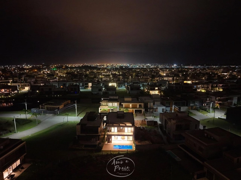 Casa com 4 Suítes, Cinema e Piscina no Condomínio Sunset: 15ª foto da galeria de imagens do imóvel