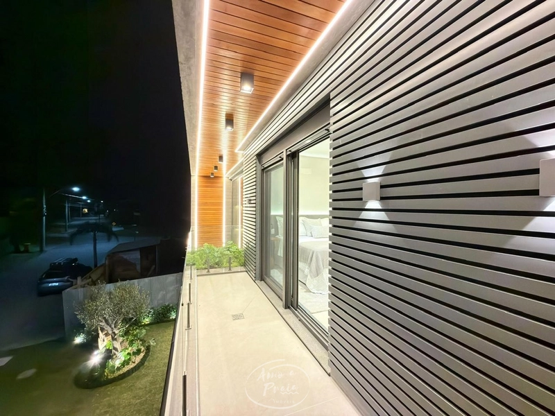 Casa com 4 Suítes, Cinema e Piscina no Condomínio Sunset: 22ª foto da galeria de imagens do imóvel
