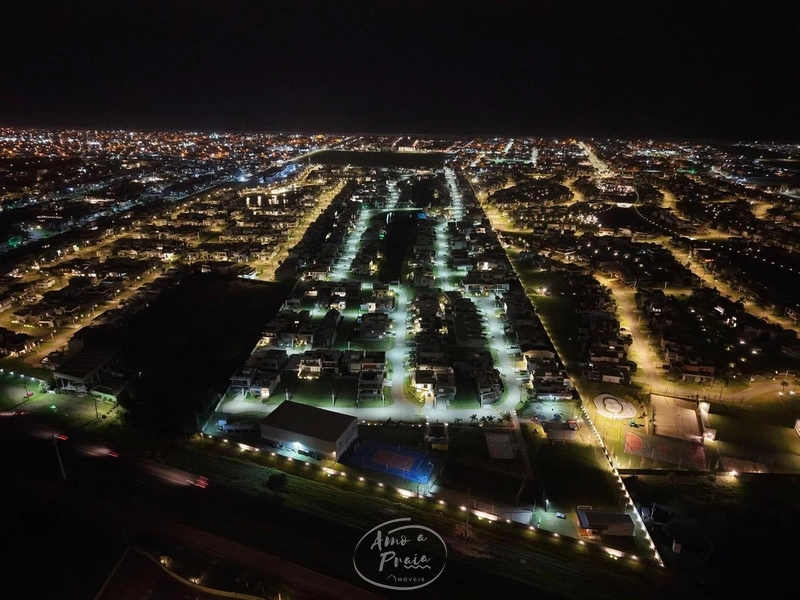 Casa com 4 Suítes, Cinema e Piscina no Condomínio Sunset: 11ª foto da galeria de imagens do imóvel