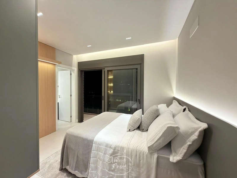 Casa com 4 Suítes, Cinema e Piscina no Condomínio Sunset: 50ª foto da galeria de imagens do imóvel
