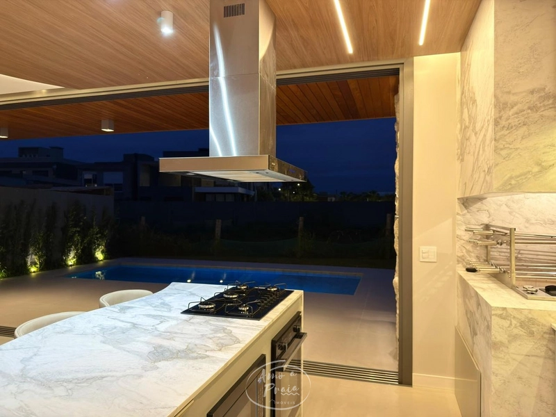 Casa com 4 Suítes, Cinema e Piscina no Condomínio Sunset: 9ª foto da galeria de imagens do imóvel