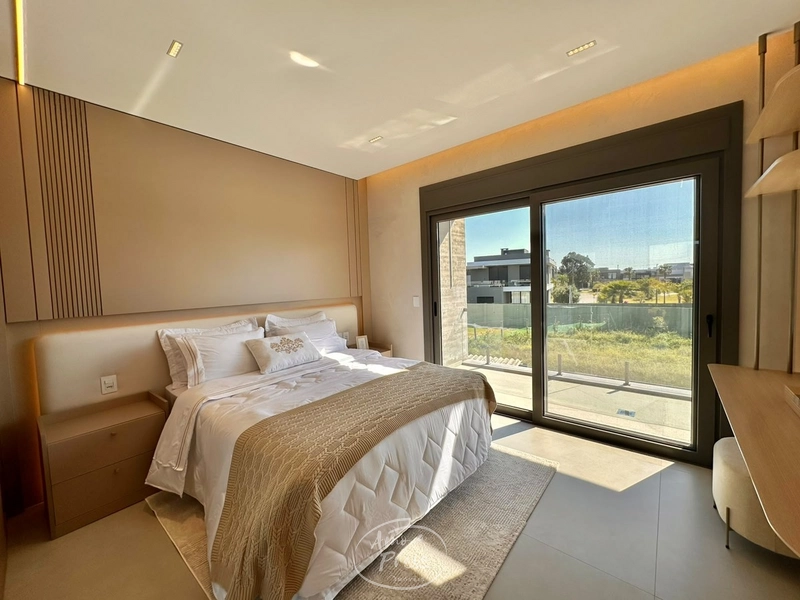 Casa com 4 Suítes, Cinema e Piscina no Condomínio Sunset: 70ª foto da galeria de imagens do imóvel