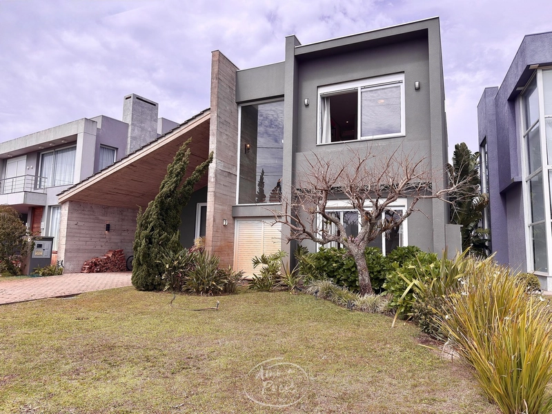 Casa no Condomínio Riviera com 4 suítes e 250 m²: 1ª foto da galeria de imagens do imóvel