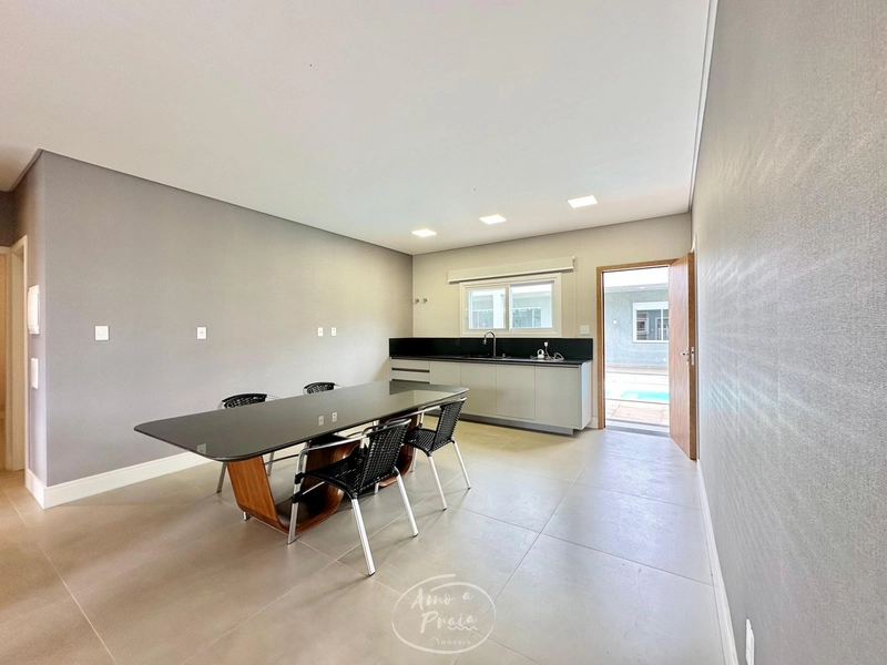 CASA À VENDA EM ATLÂNTIDA: 12ª foto da galeria de imagens do imóvel