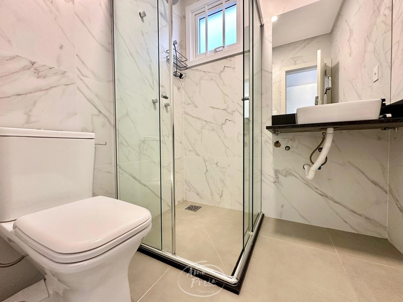 CASA À VENDA EM ATLÂNTIDA: 20ª foto da galeria de imagens do imóvel