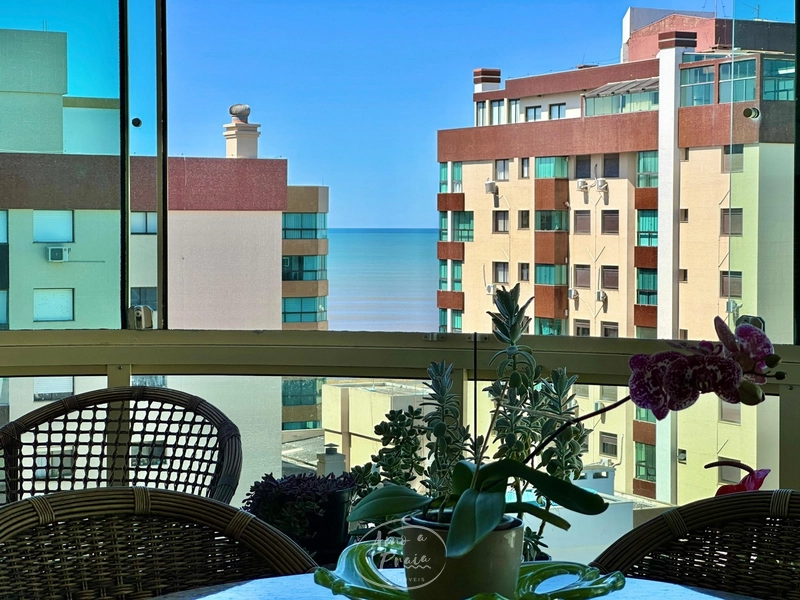 APARTAMENTO COM VISTA PRO MAR: 2ª foto da galeria de imagens do imóvel