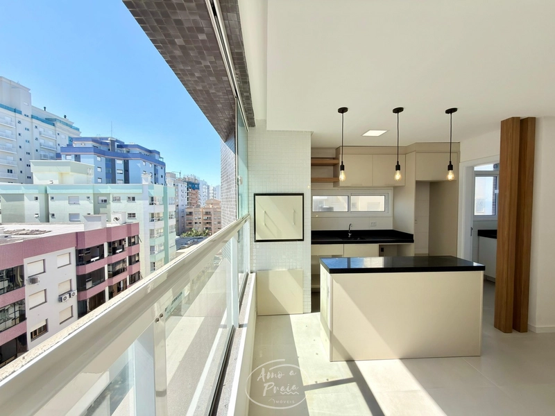 APARTAMENTO COM SACADA DE FRENTE: 5ª foto da galeria de imagens do imóvel