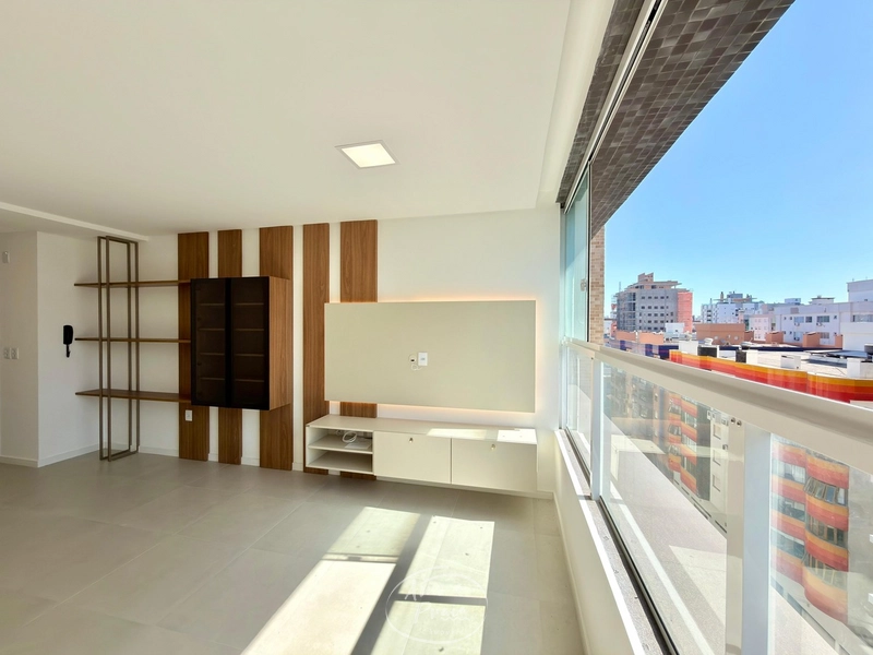 APARTAMENTO COM SACADA DE FRENTE: 6ª foto da galeria de imagens do imóvel