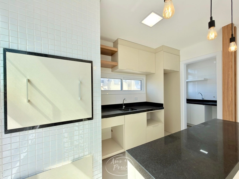 APARTAMENTO COM SACADA DE FRENTE: 8ª foto da galeria de imagens do imóvel