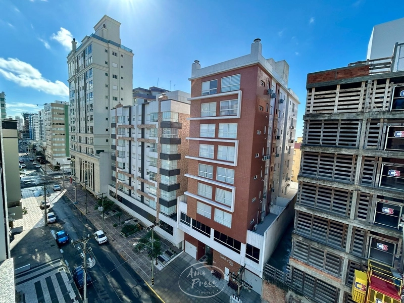 Apartamento com 3 Dormitórios no Condomínio Eros: 1ª foto da galeria de imagens do imóvel