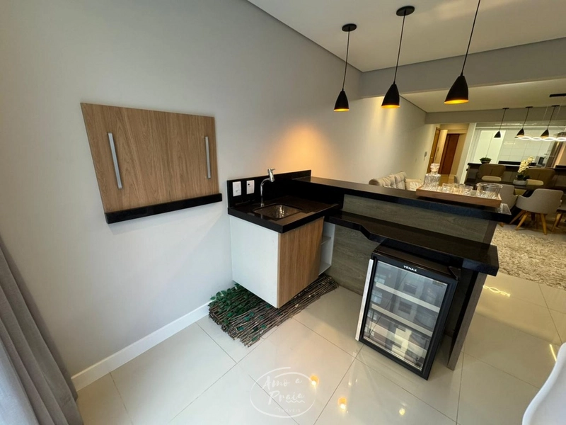 APARTAMENTO COM TERRAÇO GIGANTE – 2 MINUTOS DO MAR: 16ª foto da galeria de imagens do imóvel