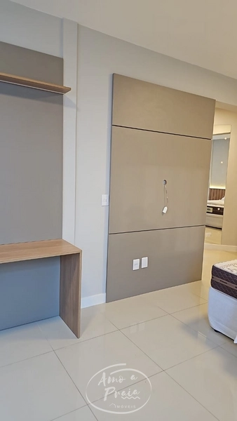 APARTAMENTO COM TERRAÇO GIGANTE – 2 MINUTOS DO MAR: 18ª foto da galeria de imagens do imóvel