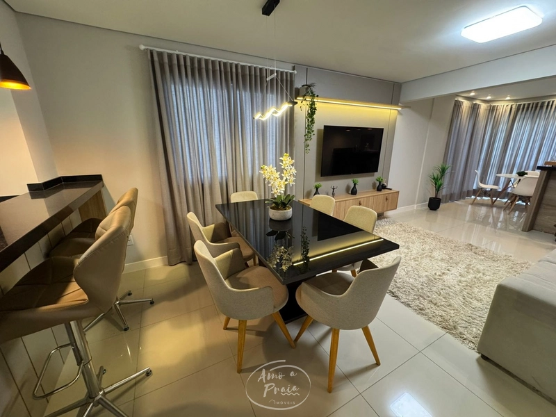 APARTAMENTO COM TERRAÇO GIGANTE – 2 MINUTOS DO MAR: 7ª foto da galeria de imagens do imóvel