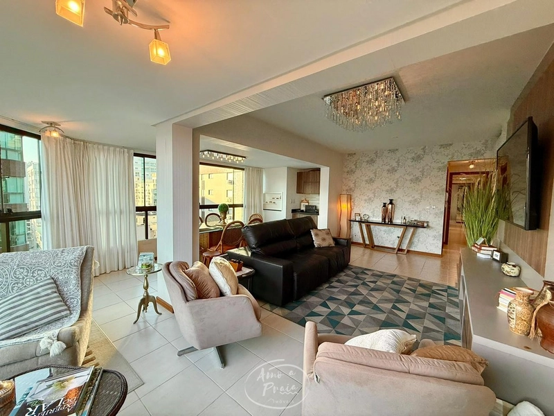 APARTAMENTO DIFERENCIADO À VENDA FRENTE PRAÇA: 4ª foto da galeria de imagens do imóvel