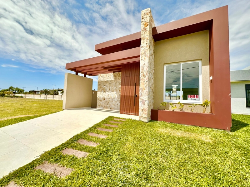 Casa térrea à venda no Condomínio Xangri-Lá Boulevard em Xangri-Lá: 2ª foto da galeria de imagens do imóvel