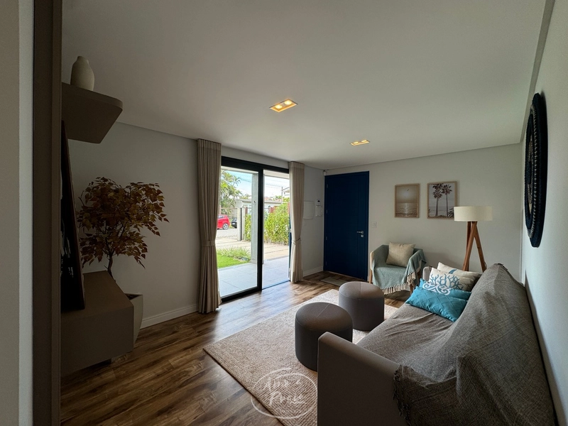 Casa retrofit mobiliada decorada a poucos metros do mar no Centro de X: 6ª foto da galeria de imagens do imóvel