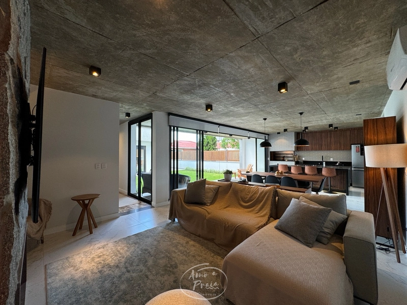 Casa retrofit mobiliada decorada a poucos metros do mar no Centro de X: 26ª foto da galeria de imagens do imóvel