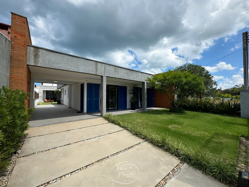 Casa retrofit mobiliada decorada a poucos metros do mar no Centro de X: 3ª foto da galeria de imagens do imóvel