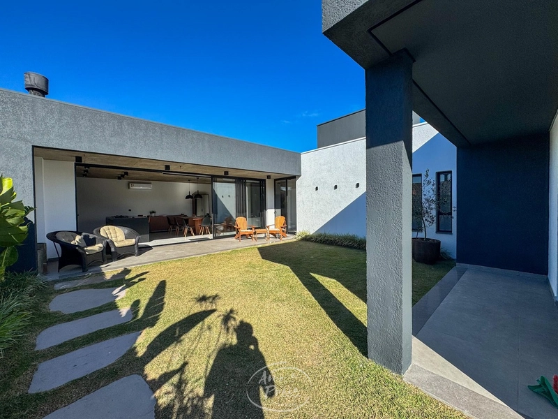 Casa Moderna de 3 Suítes à Venda em Xangri-Lá: 30ª foto da galeria de imagens do imóvel