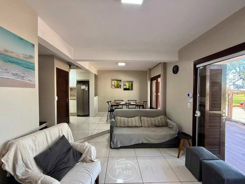 Duplex mobiliado com 2 dormitórios no Centro de Xangri-Lá: 15ª foto da galeria de imagens do imóvel