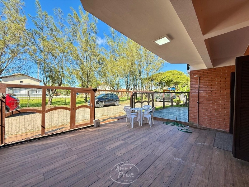 Duplex mobiliado com 2 dormitórios no Centro de Xangri-Lá: 25ª foto da galeria de imagens do imóvel
