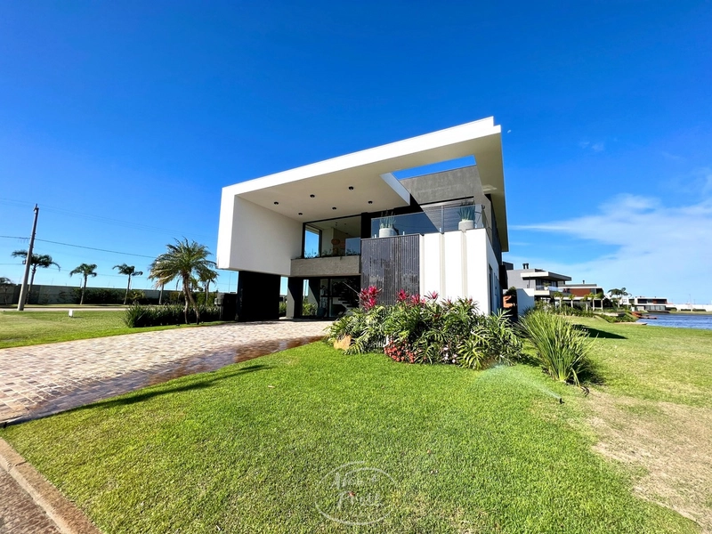 Casa de alto padrão no Condomínio Sense: 3ª foto da galeria de imagens do imóvel