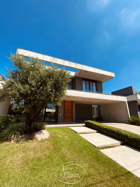 SOBRADO NO CONDOMÍNIO  VELAS DA MARINA