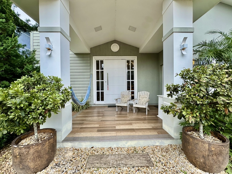 CASA  NO CONDOMÍNIO SEA COAST.: 1ª foto da galeria de imagens do imóvel