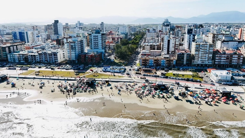 OPORTUNIDADE EM CAPÃO DA CANOA A APENAS 30 METROS DO MAR!: 2ª foto da galeria de imagens do imóvel