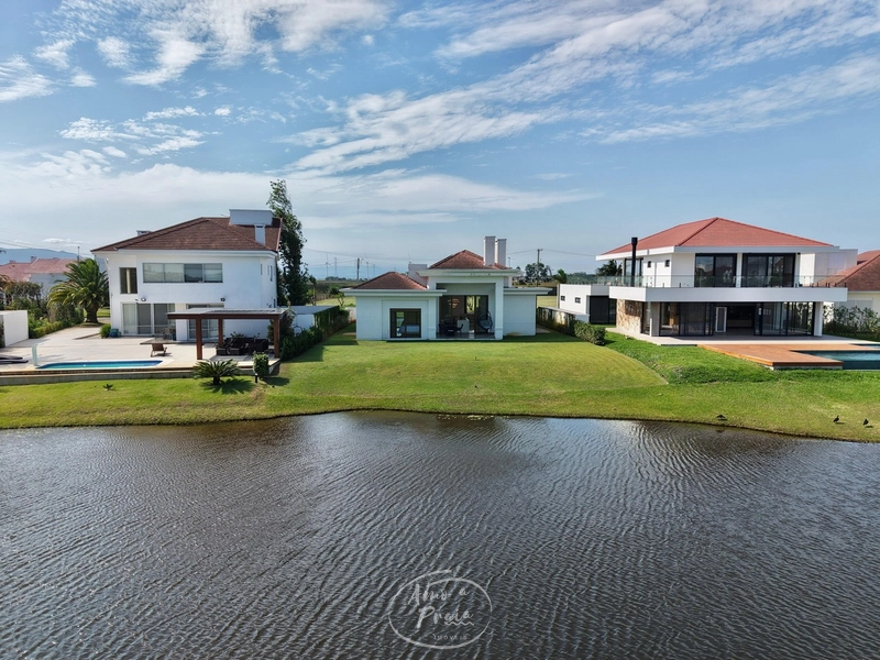 CASA NO CONDOMINIO VILLAGE: 3ª foto da galeria de imagens do imóvel