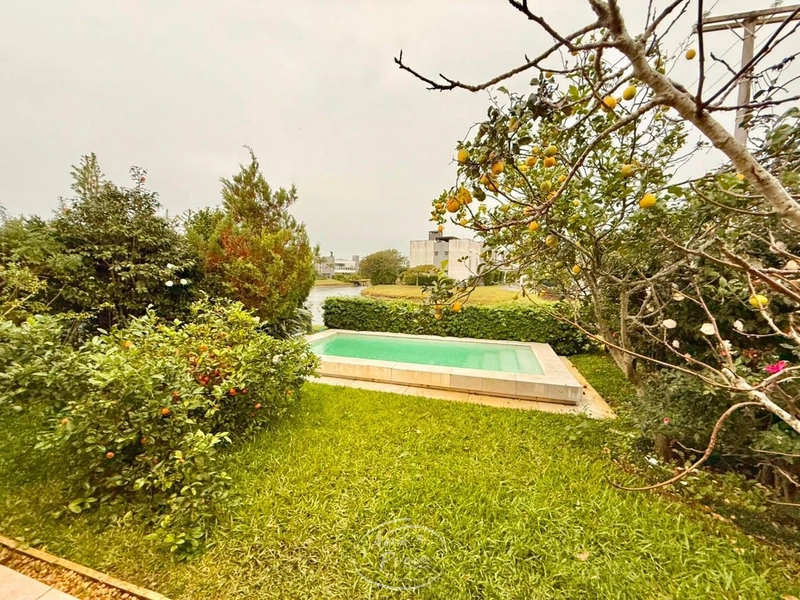 Casa Beira-Lago à Venda no Condomínio Rossi Atlântida | 4 Dormitórios: 11ª foto da galeria de imagens do imóvel