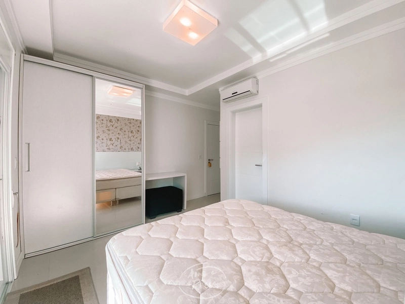 Mansão de esquina a beira mar, com vista exclusiva.: 5ª foto da galeria de imagens do imóvel