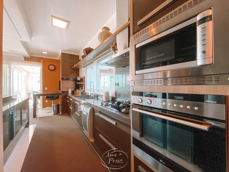 Mansão de esquina a beira mar, com vista exclusiva.: 24ª foto da galeria de imagens do imóvel