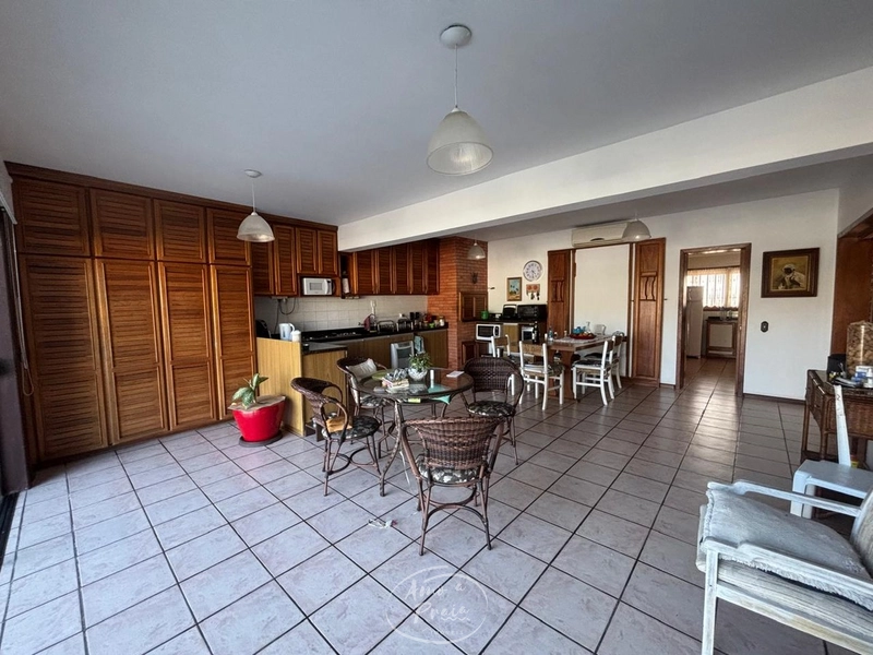 CASA EM XANGRI-LA: 11ª foto da galeria de imagens do imóvel