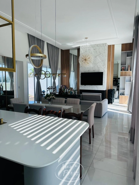 Casa mobiliada com 3 suítes e piscina: 2ª foto da galeria de imagens do imóvel