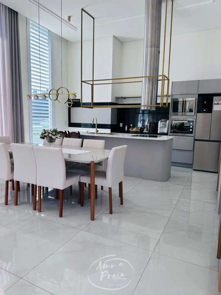 Casa mobiliada com 3 suítes e piscina: 31ª foto da galeria de imagens do imóvel