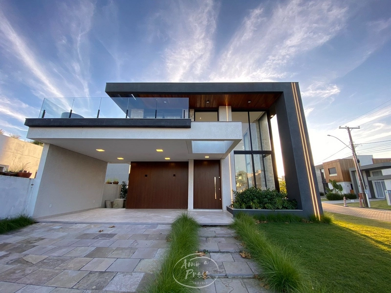 SOBRADO NO BLUE: 1ª foto da galeria de imagens do imóvel