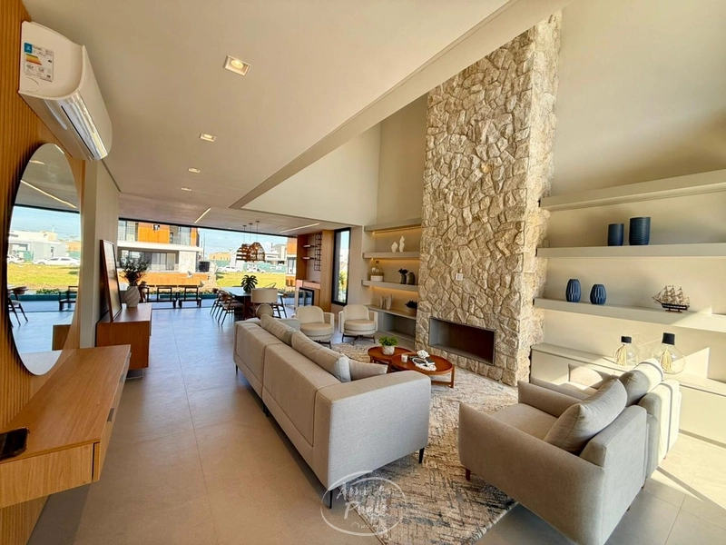 *Excelente Sobrado beira lago*: 3ª foto da galeria de imagens do imóvel