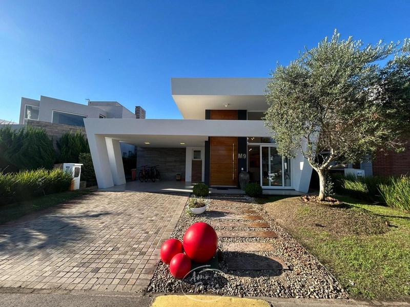 Casa no Condomínio Malibu com 4 suítes e 214 m²: 7ª foto da galeria de imagens do imóvel