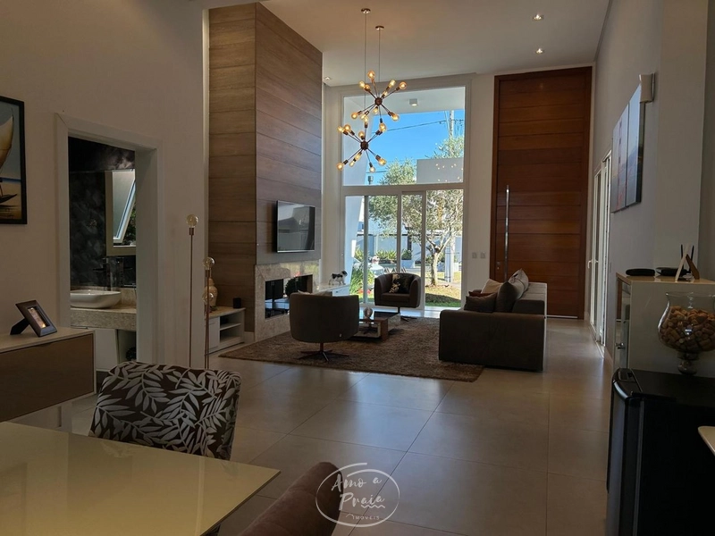 Casa no Condomínio Malibu com 4 suítes e 214 m²: 3ª foto da galeria de imagens do imóvel