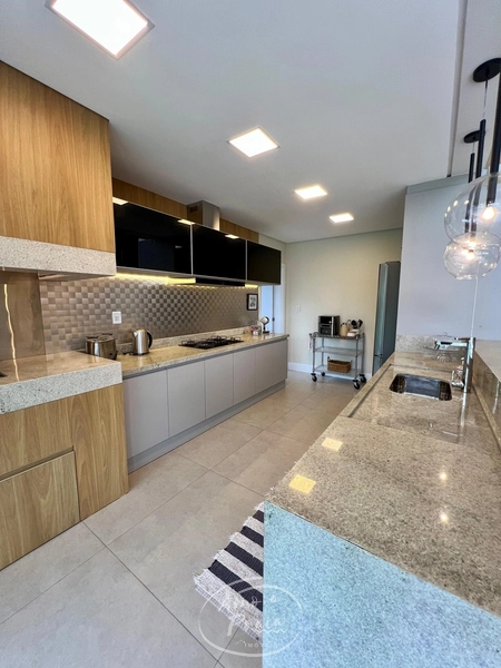 Casa térrea com 4 suítes no Condomínio Enseada: 13ª foto da galeria de imagens do imóvel